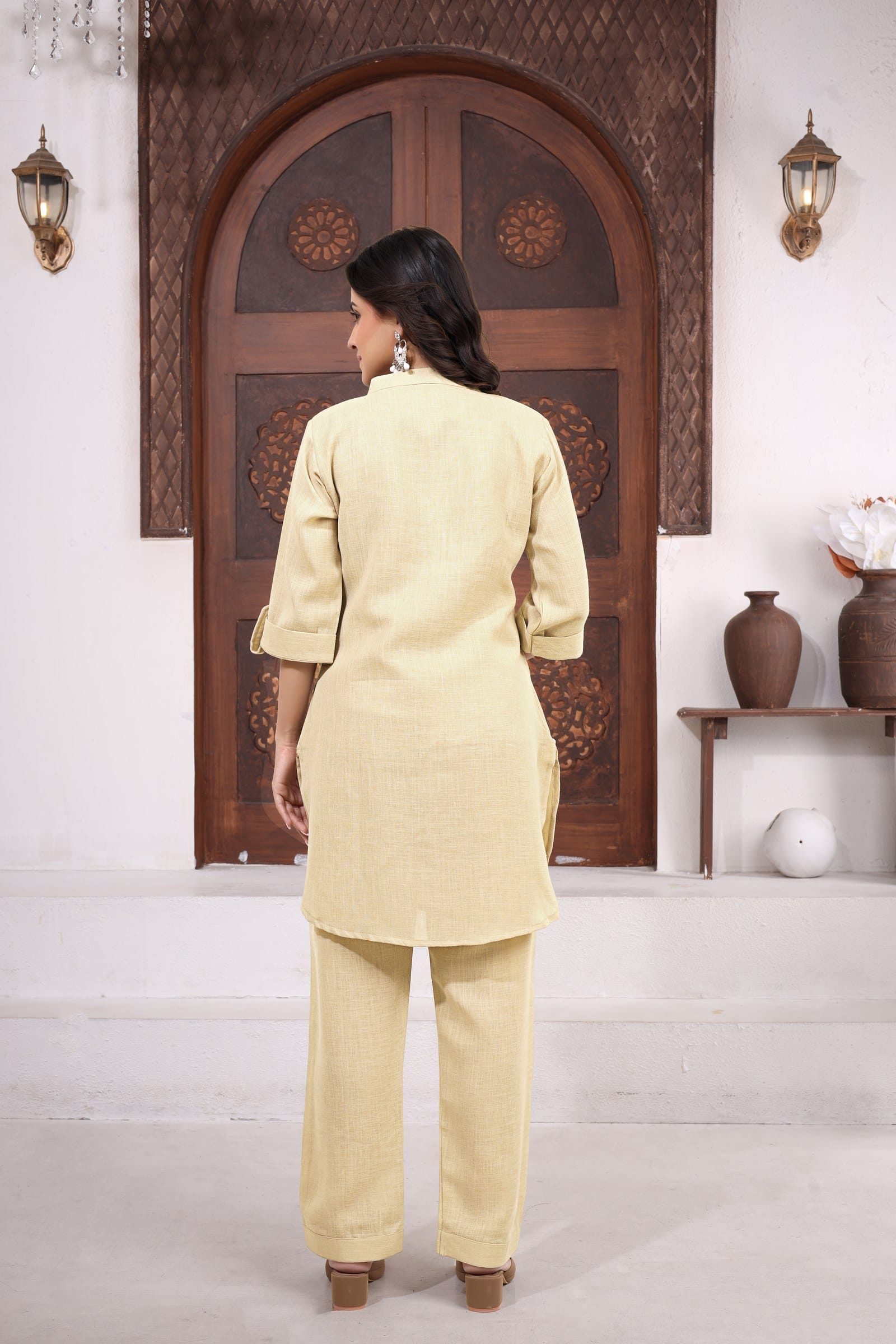 Mitti Sand kurta set — back view